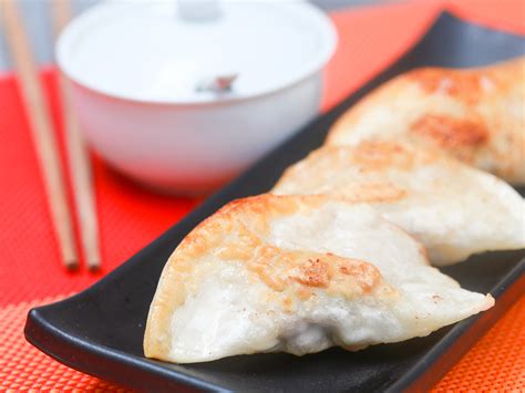 How to Make Chinese Dumplings (with Pictures) - wikiHow