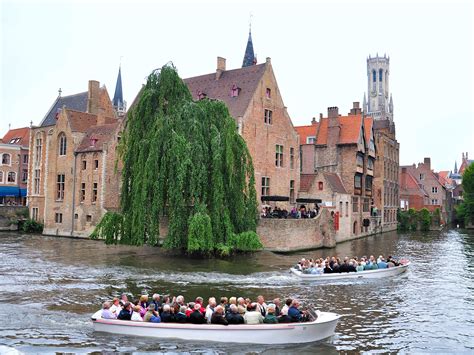 11 Best Things to Do in Bruges Right Now