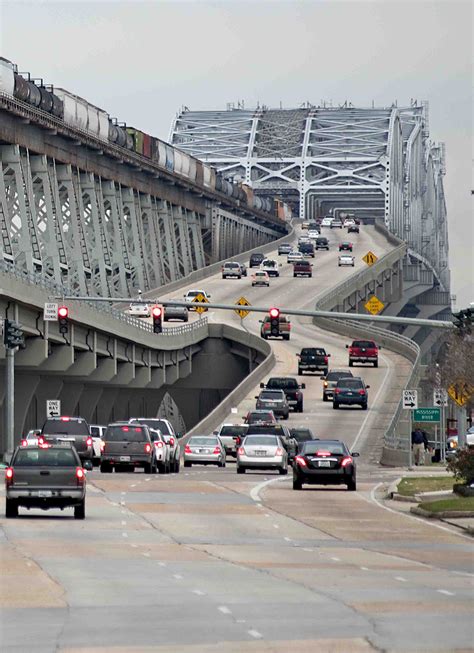 Modjeski and Masters | Huey P. Long Bridge