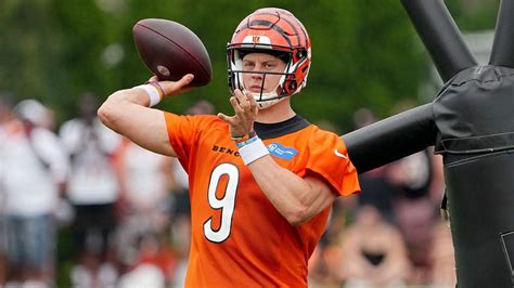 Bengals coach reveals Joe Burrow recovery timeline after calf strain ...