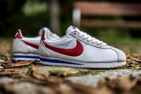 Nike Cortez Nylon In The Familiar Forrest Gump Colors - SneakerNews.com