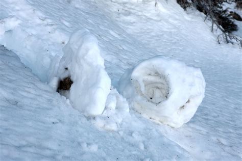 Stunning Snow Rollers That Are Naturally & Rarely Formed