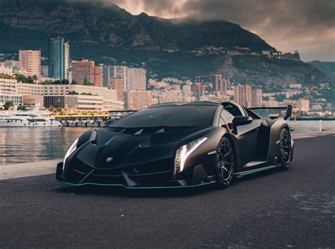 Stunning 2015 Lamborghini Veneno Roadster Heads to Auction - autoevolution