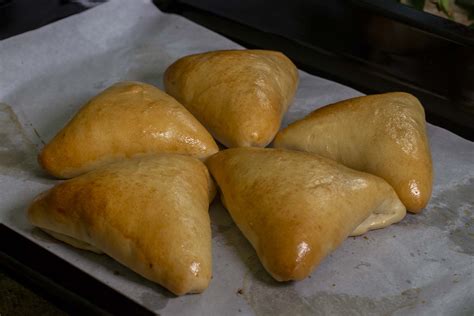 Homemade Sri Lankan Fish Bun - Kitchen - DailyLife.lk - Sri Lanka