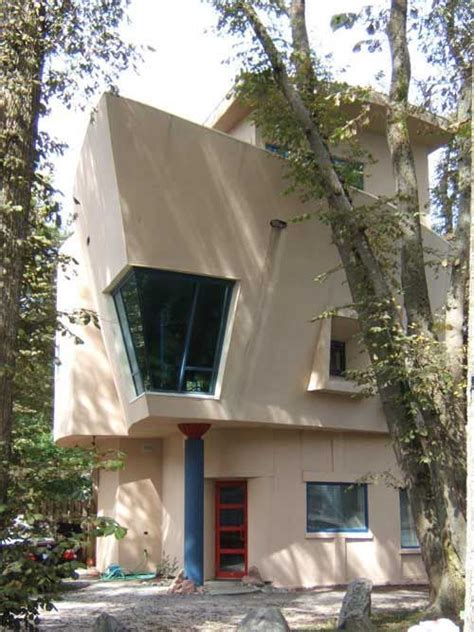 WTF Spotting: 5 Really Weird Shaped Houses | The Luxury Spot ...