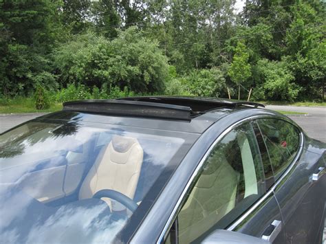 Tesla Model S Panoramic Roof Review