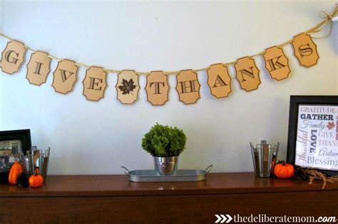 How to Make a Gorgeous Thanksgiving Banner