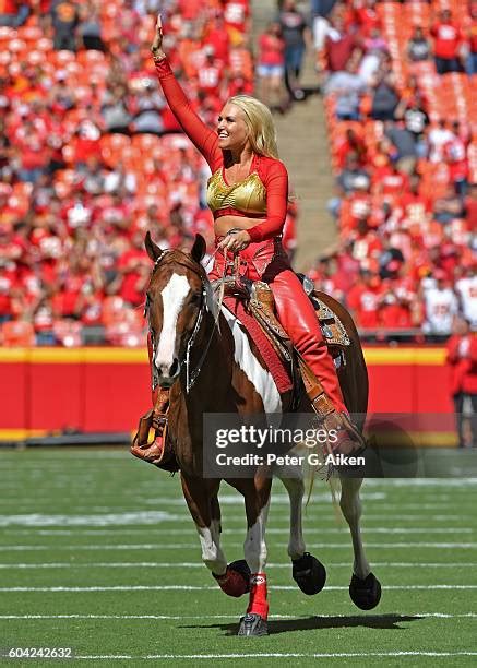 Kansas City Chiefs Warpaint Photos and Premium High Res Pictures ...