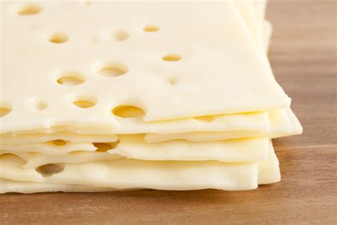 COVID-19: What is the ‘Swiss cheese model’ and how can it apply to coronavirus? - ThoroldNews.com