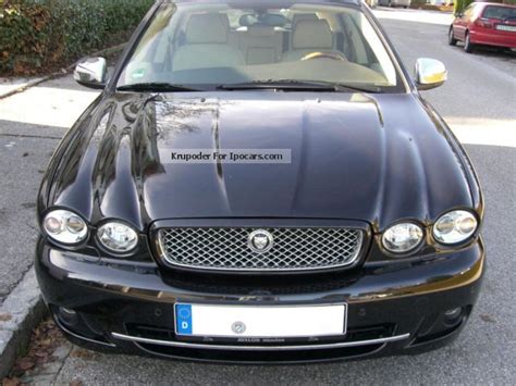 2009 Jaguar X-Type Estate 2.2 Diesel Executive - Car Photo and Specs