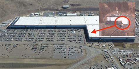 Tesla Gigafactory Nevada's exterior is showing signs of extensive ...