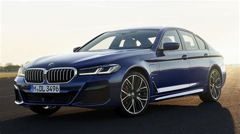 2020 BMW 5 Series Plug-In Hybrid M Sport - Wallpapers and HD Images | Car Pixel