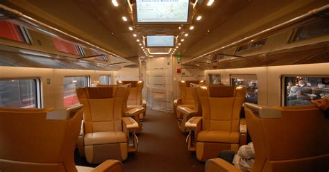 Trenitalia Frecciarossa 1000 Executive : trains