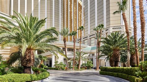 16 of the Best Kid-Friendly Hotels in Las Vegas - The Family Vacation Guide