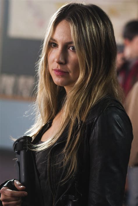 Celebrities, Movies and Games: Sarah Carter - Falling Skies Stills