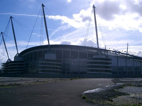City of Manchester Stadium © Gary Barber cc-by-sa/2.0 :: Geograph Britain and Ireland