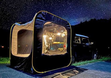 This Instant Pop-Up Car Tent Attaches To The Tailgate Of Your SUV or Minivan | アウトドア 車, カーキャンプ, テント