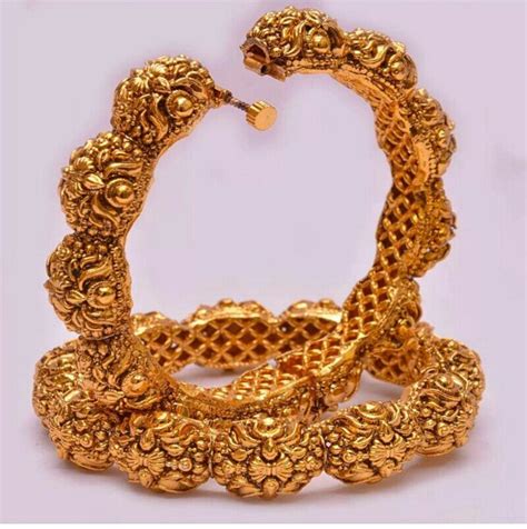 Kangan | Wedding jewelry sets bridal jewellery, Gold jewellry designs, Gold jewellery design ...