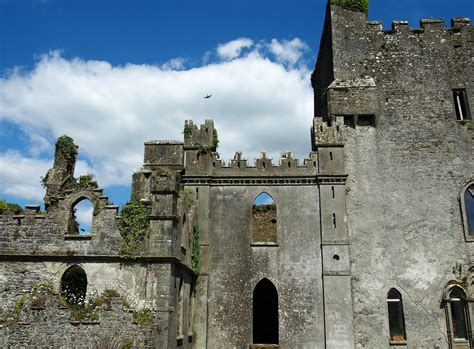 Leap Castle - Leap Castle in Ireland • Go-to-Ireland.com