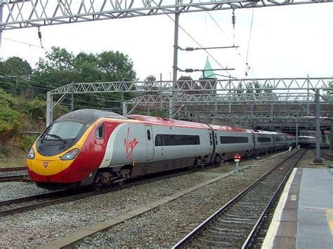 Class 390 Pendolino Uk Rail, British Rail, Speed Training, Sasquatch, High Speed, Fnaf, Trains ...