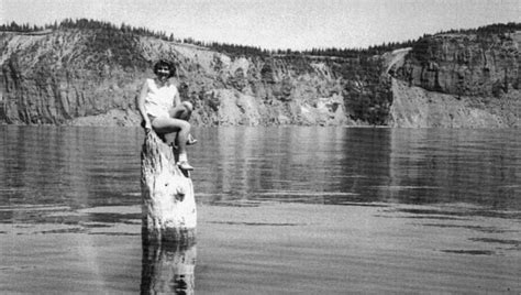 This “Old Man” Has Been Floating in Oregon’s Crater Lake for Over 100 ...