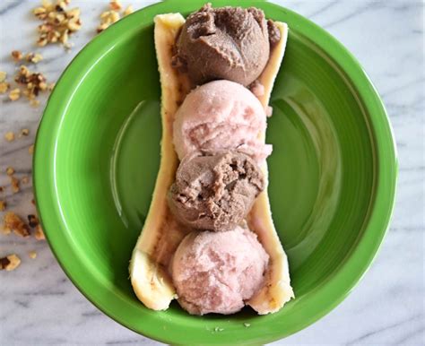 Vegan Banana Split - Beaming Banana