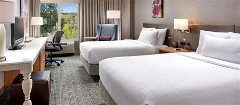 Explore the Hilton Garden Inn Portland/Lake Oswego | SPIRE Hospitality