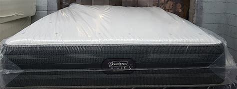 Simmons Beautyrest Black Hybrid Alcove Plush Queen Mattress