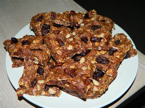 Gluten Free Oatmeal Raisin Bars - Chewy, Addictive, and To Die For ...