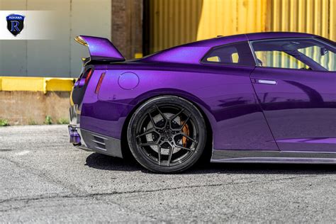 Nissan GT-R R35 Purple Rohana RFX11 | Wheel Front