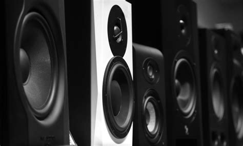 10″ vs. 12″ subwoofer: Which one do you need? - Descriptive Audio