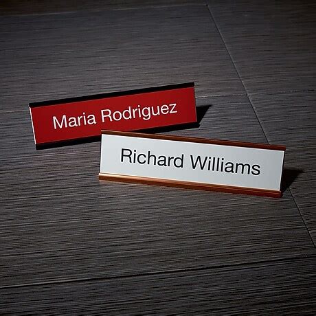 Name Plates | Name Plaques | Desk Signs | Staples®