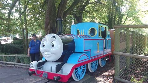 Thomas The Tank Engine Tour Ride At Drayton Manor Theme Park, 27 August 2017 - YouTube