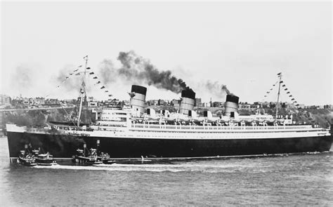 RMS Queen Mary leaving Southampton for New York - Maiden Voyage 27 May 1936 Queen Mary 1, Rms ...