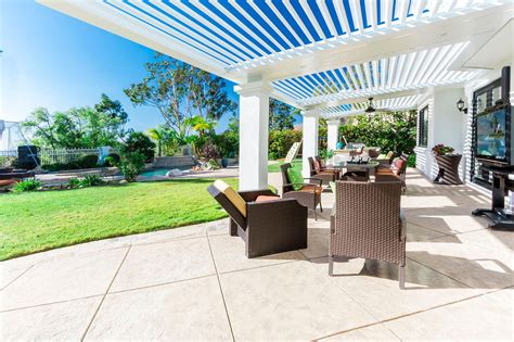 StruXure Pergola | Outdoor living rooms, Outdoor living, Pergola