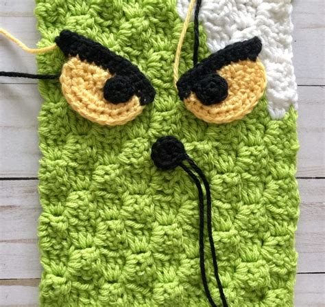 Free Crochet Pattern For Grinch Scarf Web The Grinch With A Scarf. - Printable Templates Free