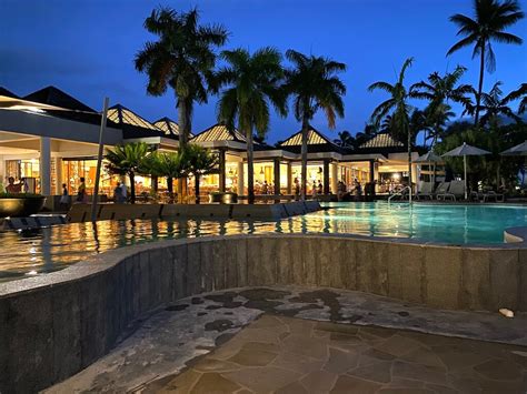 Sheraton Fiji Golf & Beach Resort Review - Endless Family Travels