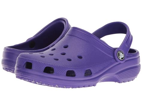 Crocs Kids Classic Clog (Toddler/Little Kid) at Zappos.com