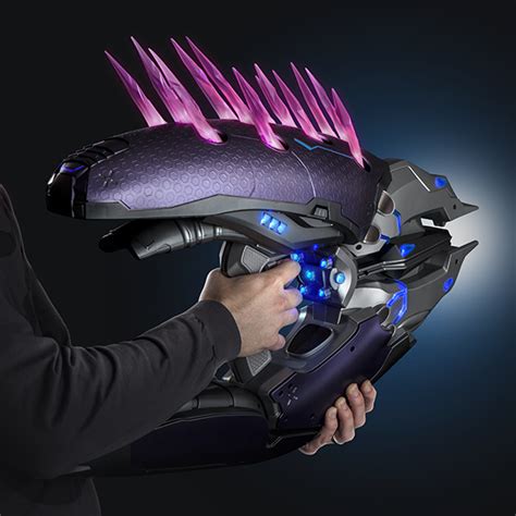 NECA Limited Edition Halo Needler Replica - GreatGamerGifts.com