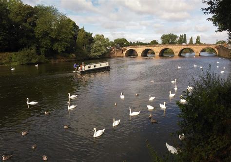 A Sunday stroll around Worcester. A canal. A river. And two almighty ...