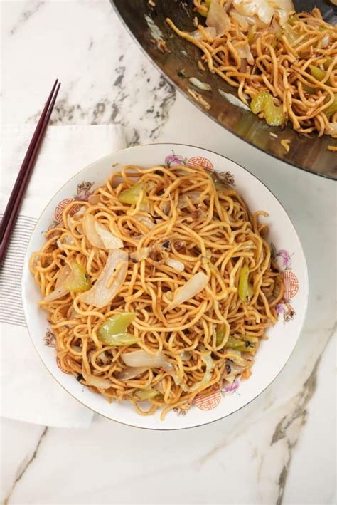 Panda Express Chow Mein (COPYCAT) in 30 Min! (VIDEO) - CJ Eats Recipes