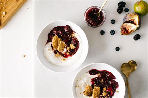 LATE SUMMER FRUIT COMPOTE YOGURT BOWLS WITH OLIVE OIL GRANOLA. | Kale ...