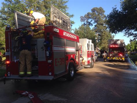 AVFD Firefighter hospitalized following house fire in Atascocita - HKA Texas