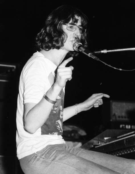 Charly Garcia Piano – Maldito Paparazzo