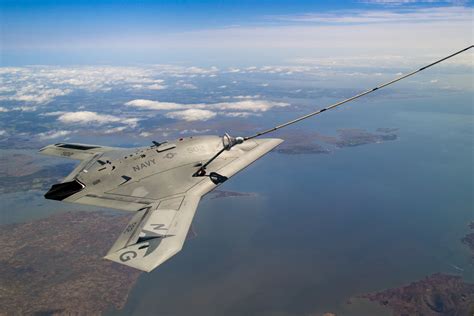 Northrop Grumman’s X-47B Unmanned Aircraft Refuels In-Flight - Inside Unmanned Systems