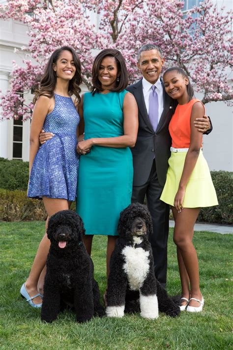 Michelle Obama Had A Miscarriage And Used IVF To Conceive Daughters ...