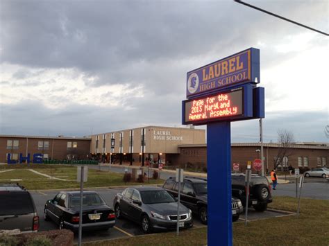 Laurel police break up 'credible threat' at high school | WTOP