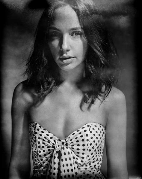 Gal Gadot - Photoshoot for LA Times March 2016 • CelebMafia