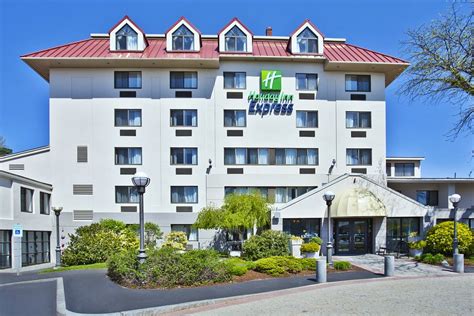 HOLIDAY INN EXPRESS BOSTON-WALTHAM $116 ($̶1̶5̶3̶) - Updated 2021 Prices & Hotel Reviews - MA ...