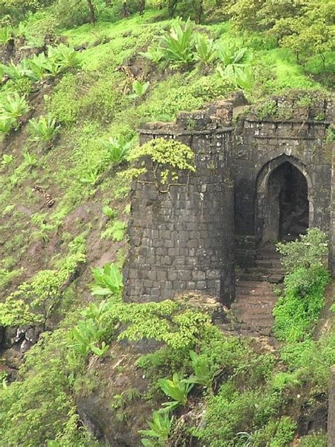 10 facts about Sinhagad Fort - Konkan.me